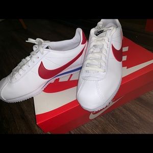 Women’s Classic Cortez Leather.